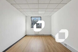 51-55 Rue Hoche, Ivry-sur-Seine à louer Photo intérieure– Image 2 sur 2