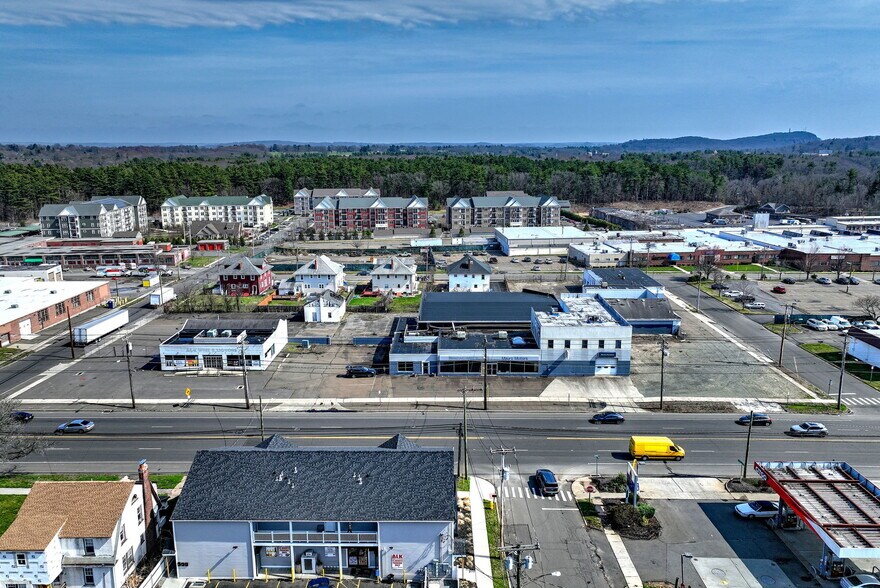 1635 Dixwell Ave, Hamden portefeuille de 3 biens à vendre sur LoopNet.fr - Photo de l’immeuble – Image 3 sur 16