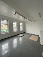 25-27 Peel St, Accrington à louer Photo intérieure– Image 2 sur 4