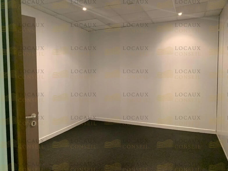 Local d’activités dans Argenteuil à louer - Photo intérieure – Image 3 sur 6