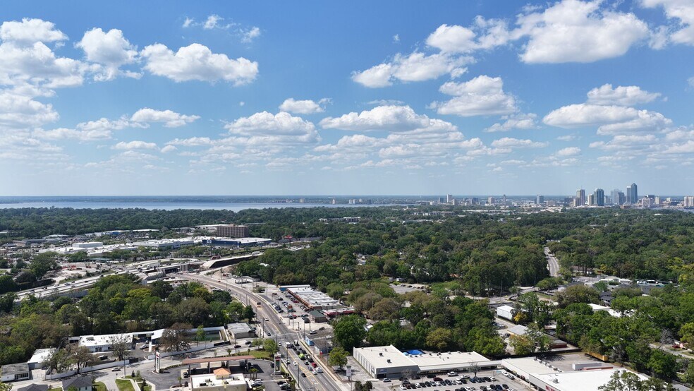 3631 Emerson St, Jacksonville, FL à louer - Vidéo sur l’annonce professionnelle – Image 2 sur 13