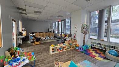 8400 S Dixie Hwy, Miami, FL à louer Photo intérieure– Image 2 sur 6
