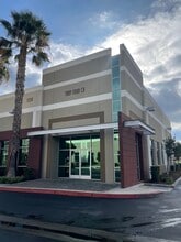 1350-1358 S Ritchey St, Santa Ana, CA à louer Photo intérieure– Image 1 sur 3