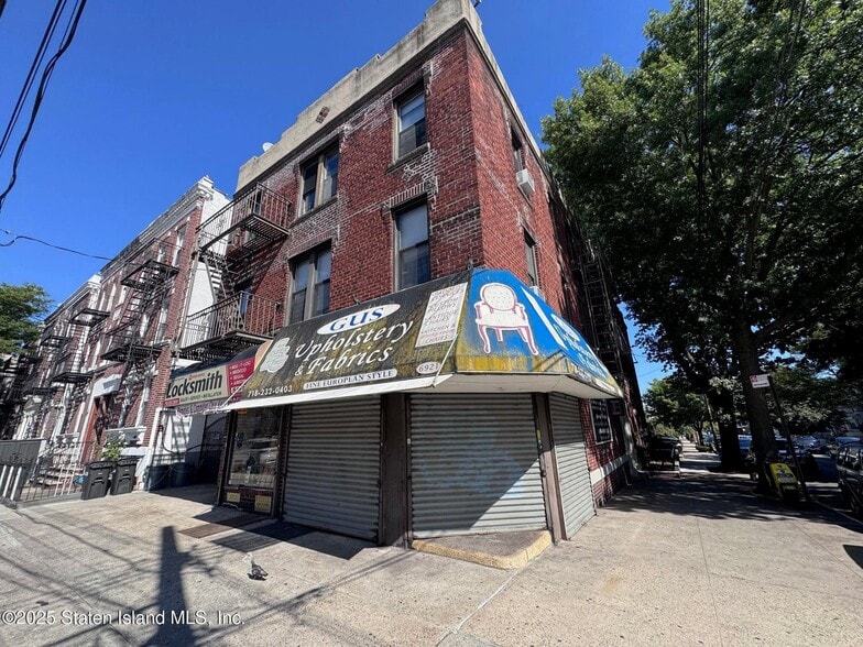 1301 70th St, Brooklyn, NY à vendre - Photo de l’immeuble – Image 3 sur 16