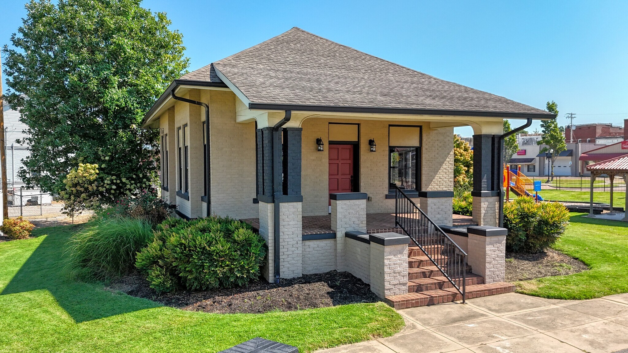 512 Stonewall St N, McKenzie, TN à vendre Photo principale– Image 1 sur 19