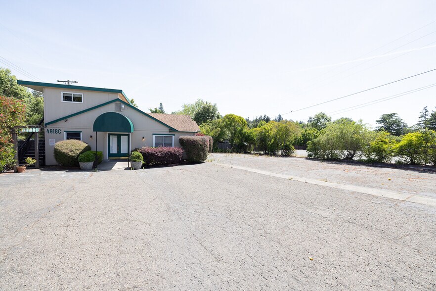4918 Sonoma Hwy, Santa Rosa, CA à louer - Photo de l’immeuble – Image 2 sur 16
