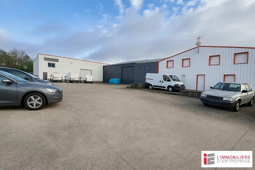 Local d’activités dans Rennes à louer - Photo de l’immeuble – Image 1 sur 9
