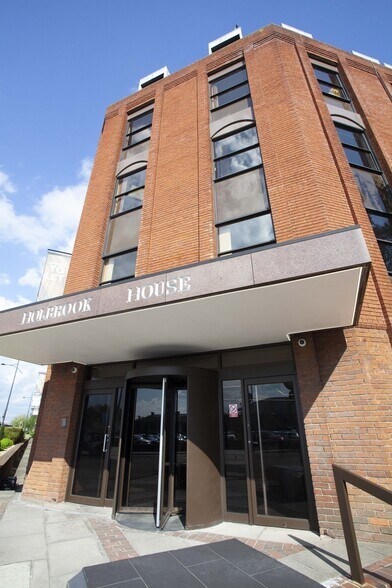 3 Station Rd, Swindon à louer - Photo de l’immeuble – Image 2 sur 5