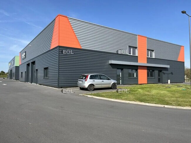 Plus de détails pour Local d'activités à louer