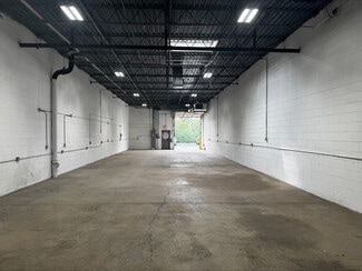 Plus de détails pour 1421-1431 Armour Blvd, Mundelein, IL - Industriel/Logistique à louer
