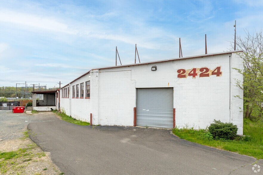 2424 E State St, Hamilton, NJ à louer - Photo de l’immeuble – Image 2 sur 5