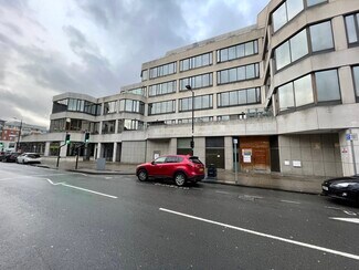 Plus de détails pour 55-77 High St, Slough - Local commercial à louer