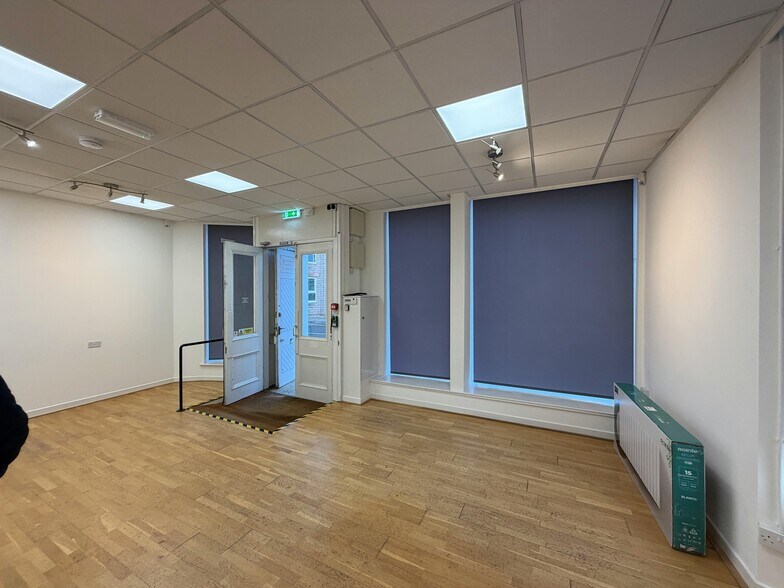 2 Comrie St, Crieff à louer - Photo de l’immeuble – Image 2 sur 7