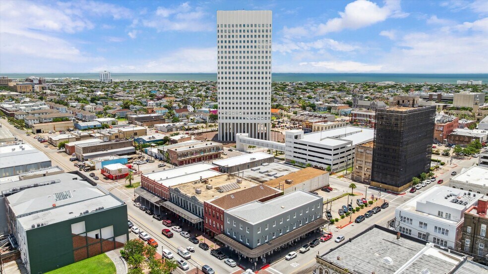 210 Moody Ave, Galveston, TX à vendre - Photo de l’immeuble – Image 3 sur 52