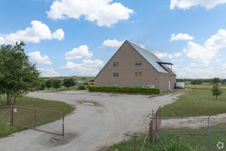 2502 County Road, Rhome, TX à vendre - Photo de l’immeuble – Image 2 sur 22