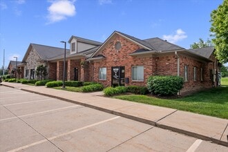 38765-38795 Mound Rd, Sterling Heights, MI à louer Photo de l’immeuble– Image 1 sur 11