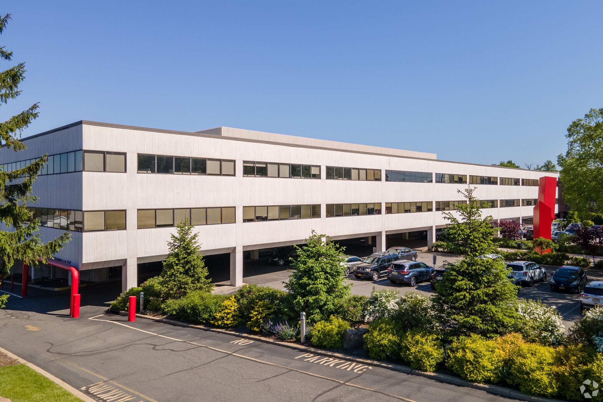 270 Sylvan Ave, Englewood Cliffs, NJ à louer Photo de l’immeuble– Image 1 sur 7