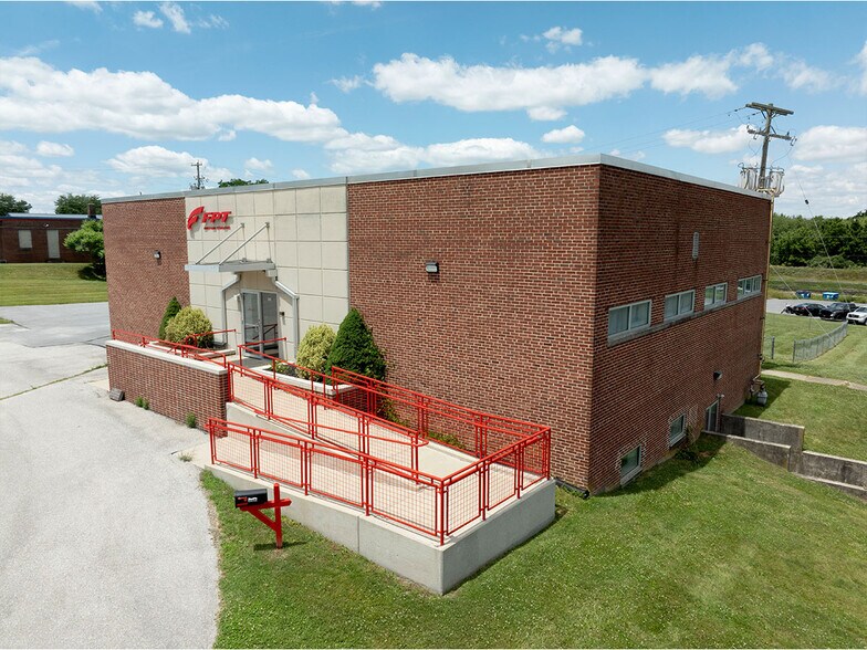 3151 W Market St, York, PA à louer - Photo de l’immeuble – Image 1 sur 7
