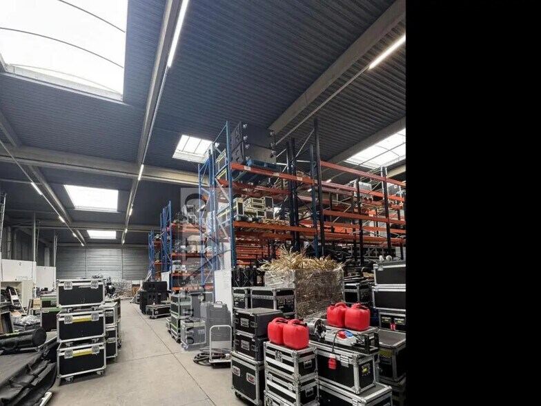 Industriel/Logistique dans Wissous à louer - Photo de l’immeuble – Image 2 sur 4