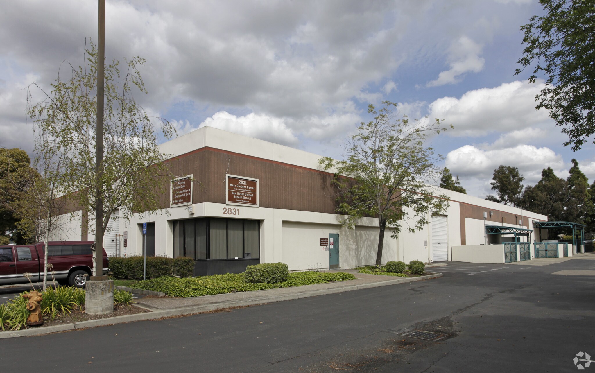 2831 Faber St, Union City, CA à louer Photo principale– Image 1 sur 7
