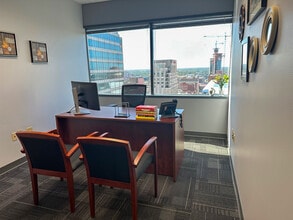 101 W Ohio St, Indianapolis, IN à louer Photo intérieure– Image 1 sur 1