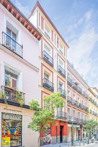 Calle de San Joaquín, 6, Madrid, Madrid à louer - Photo principale – Image 1 sur 1