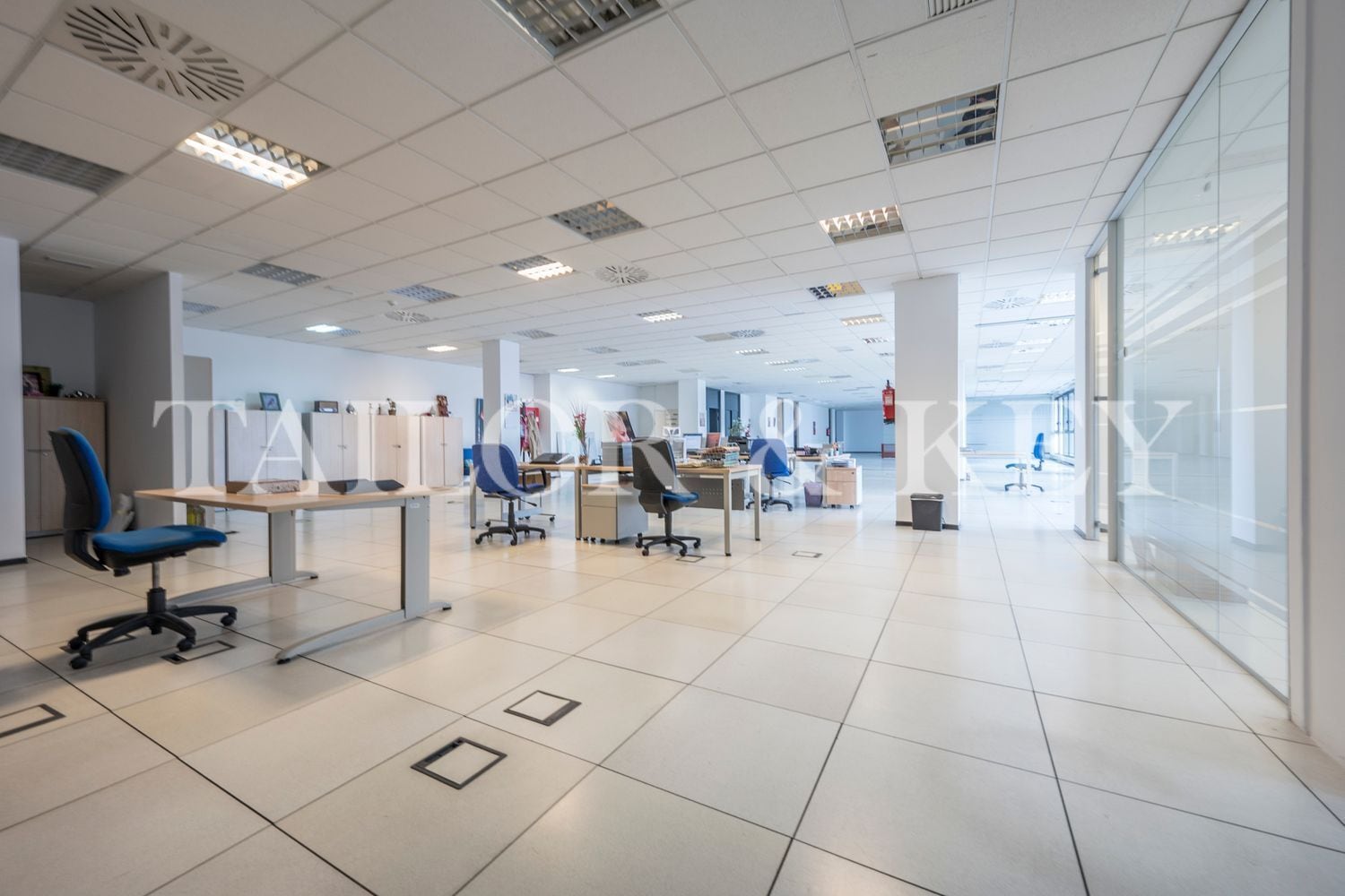 Bureau dans Madrid, Madrid à louer Plan d’étage– Image 1 sur 9