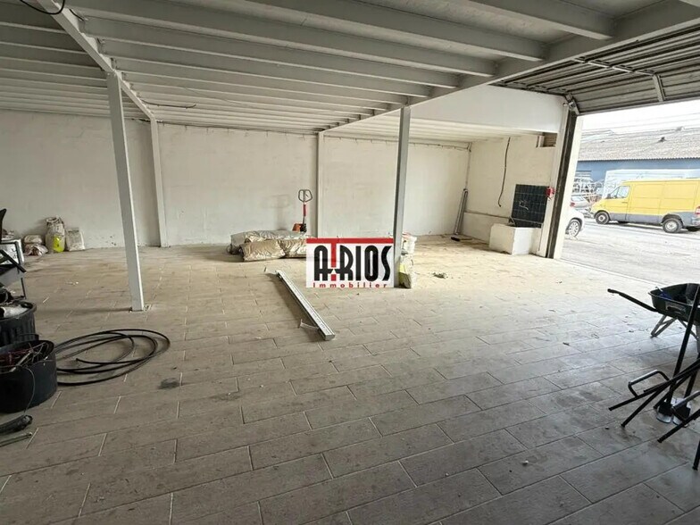 Local d'activités dans La Garde à vendre - Photo intérieure – Image 3 sur 14
