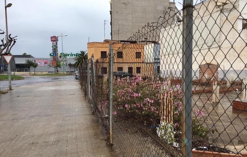 Terrain dans València, Valencia à vendre - Photo principale – Image 2 sur 12