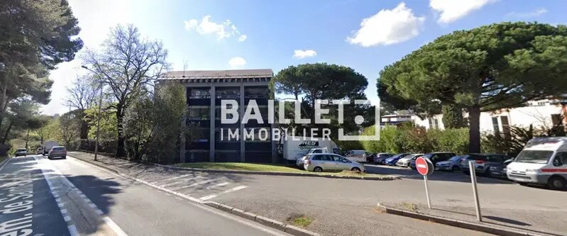 Bureau dans Antibes à vendre - Photo de l’immeuble – Image 1 sur 15