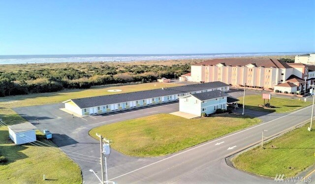 681 Ocean Shores Blvd NW, Ocean Shores, WA à vendre - Photo de l’immeuble – Image 3 sur 30