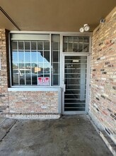 12569-12583 Whittington Dr, Houston, TX à louer Photo de l’immeuble– Image 2 sur 11