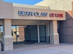 7901-7919 E Thomas Rd, Scottsdale, AZ à louer Photo de l’immeuble– Image 1 sur 2