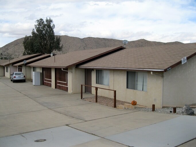 56190 Papago Trl, Yucca Valley, CA à vendre - Photo principale – Image 1 sur 8