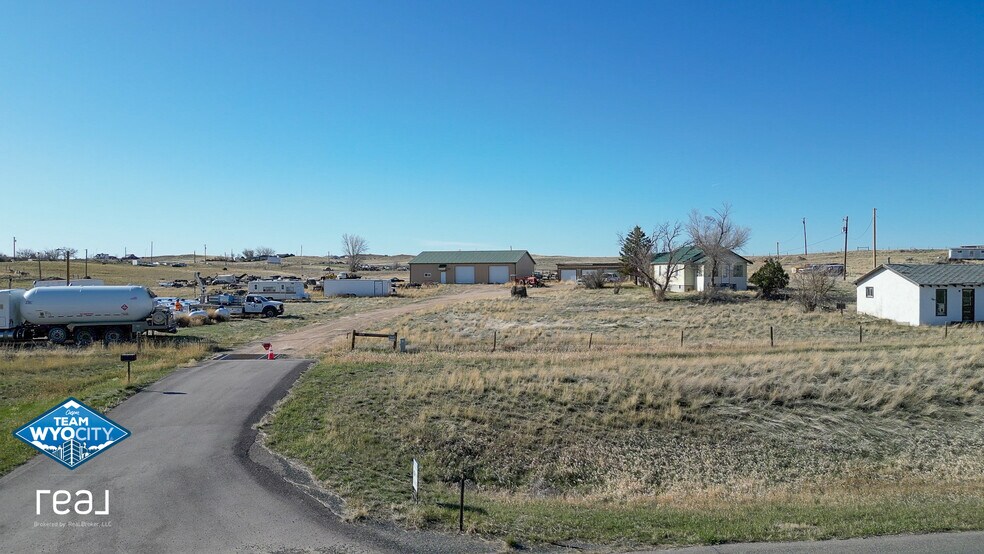 141 Highway 59, Douglas, WY à vendre - Photo principale – Image 1 sur 24