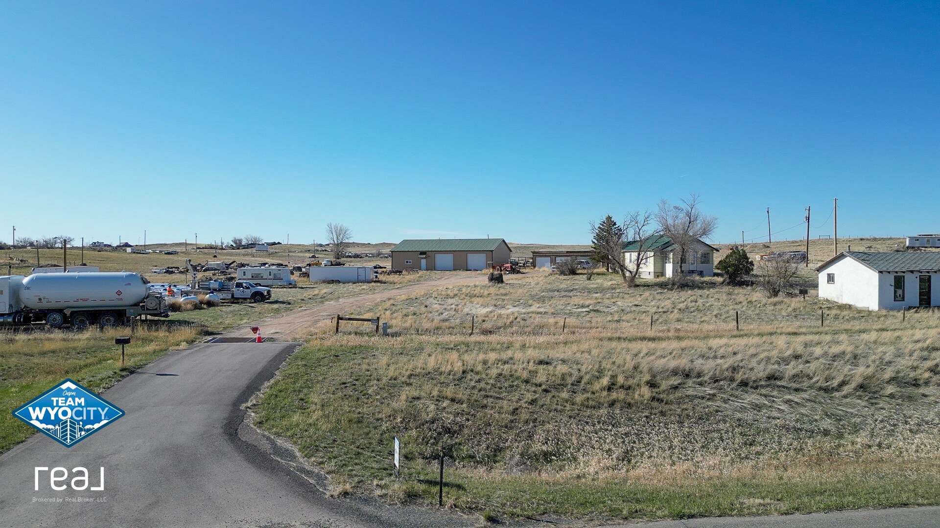 141 Highway 59, Douglas, WY à vendre Photo principale– Image 1 sur 25