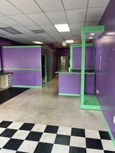 6011-6025 103rd St, Jacksonville, FL à louer Photo intérieure– Image 2 sur 9
