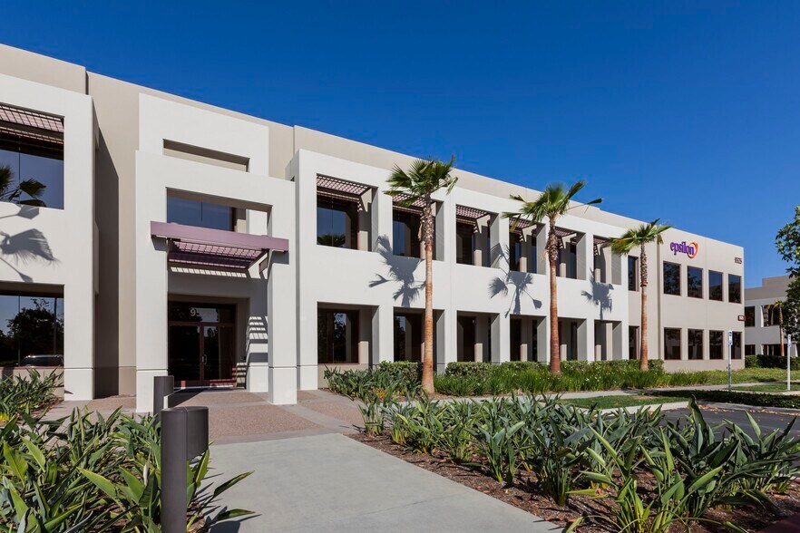 4790 Eastgate Mall, San Diego, CA à louer - Photo de l’immeuble – Image 1 sur 16