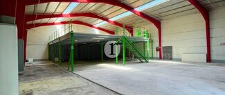 Plus de détails pour Local d'activités à louer