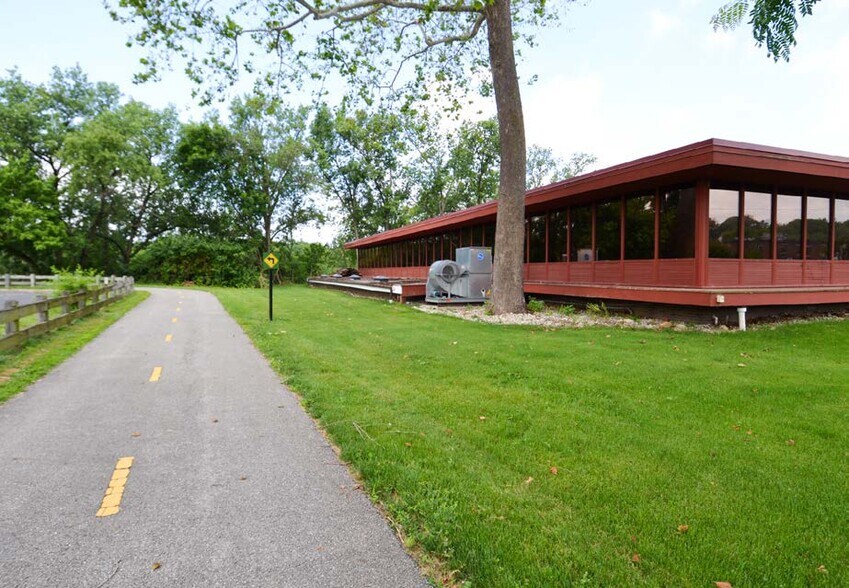 1375 Dublin Rd, Columbus, OH à vendre - Photo de l’immeuble – Image 2 sur 8