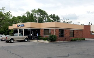 Plus de détails pour 706 W National Rd, Vandalia, OH - Local commercial à vendre