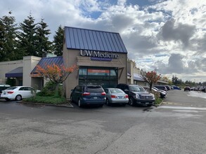 32018-32050 23rd Ave S, Federal Way, WA à louer Photo de l’immeuble– Image 2 sur 3