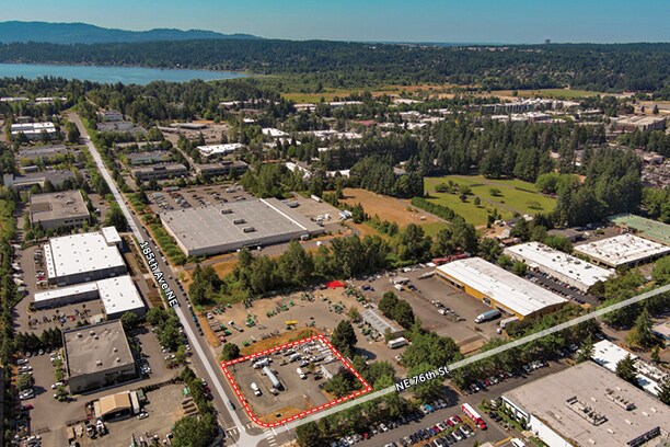 18459 NE 76th St, Redmond, WA à vendre - Photo de l’immeuble – Image 2 sur 6