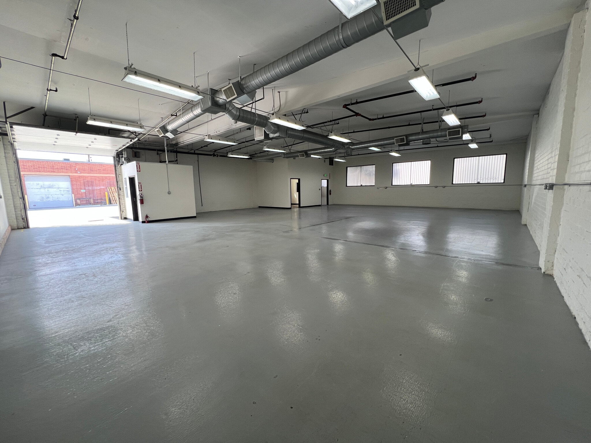 13050 Saticoy St, North Hollywood, CA à louer Photo intérieure– Image 1 sur 9