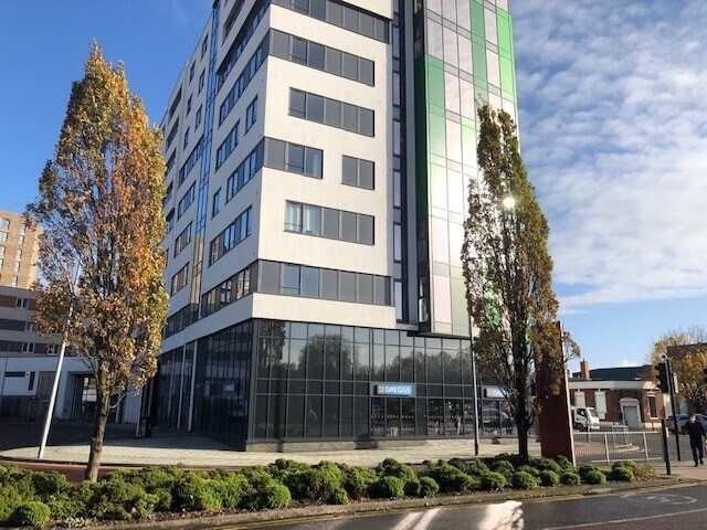 250 Acton Ln, Londres à louer - Photo de l’immeuble – Image 2 sur 4