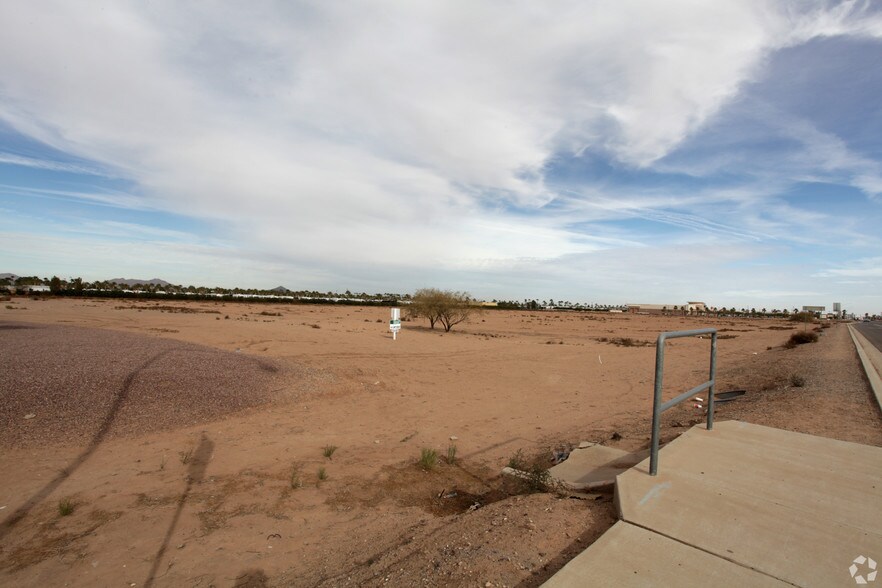 2024 E Florence Blvd, Casa Grande, AZ à louer - Photo de l’immeuble – Image 3 sur 6