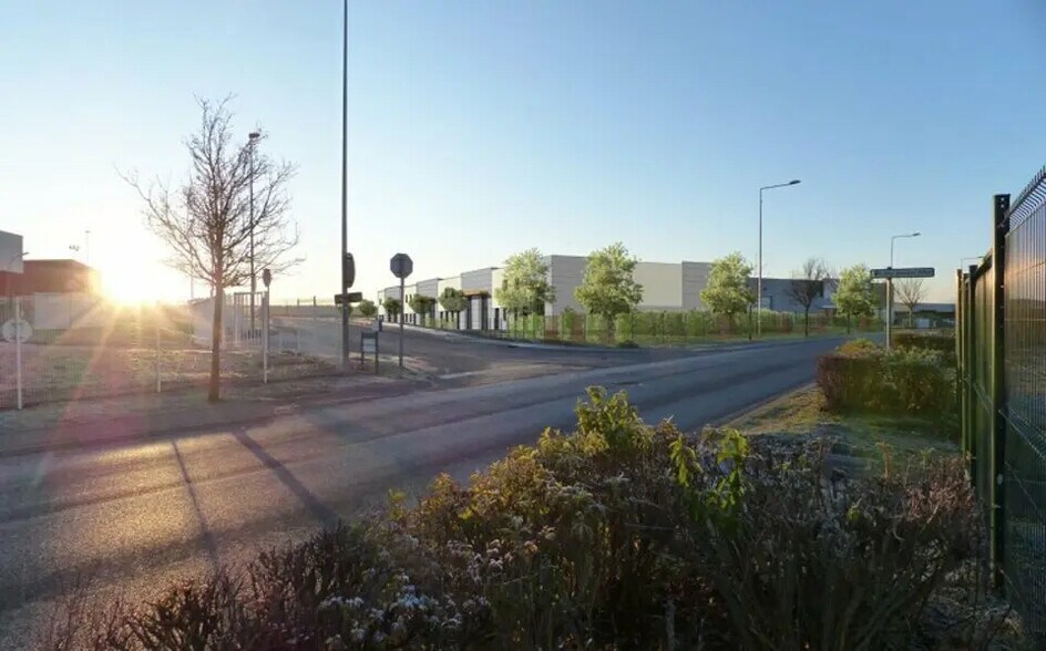 Local d’activités dans Chailly-lès-Ennery à louer - Photo de l’immeuble – Image 1 sur 4