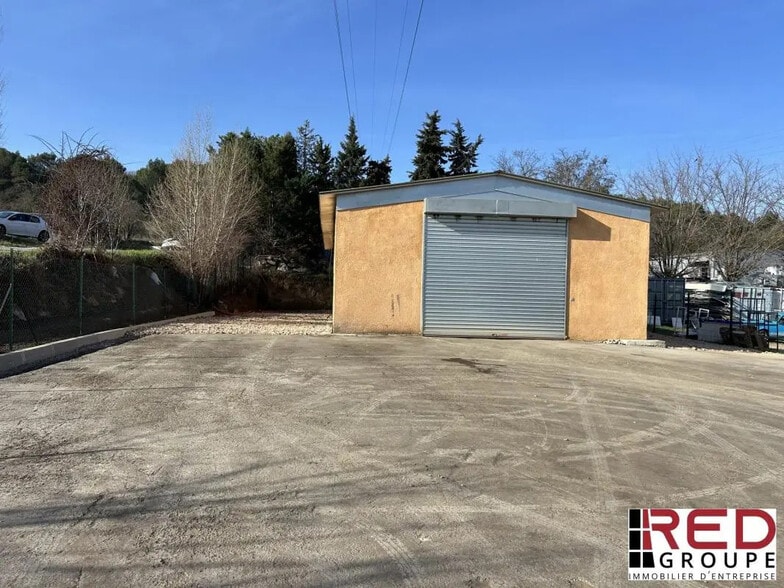 Industriel/Logistique dans Gardanne à louer - Photo de l’immeuble – Image 3 sur 5