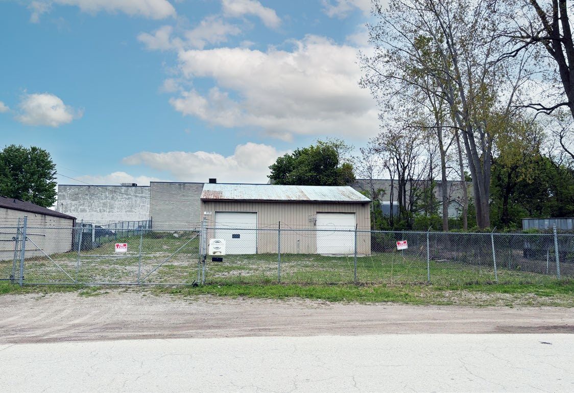 3715 Russell St, Windsor, ON à vendre Photo de l’immeuble– Image 1 sur 4