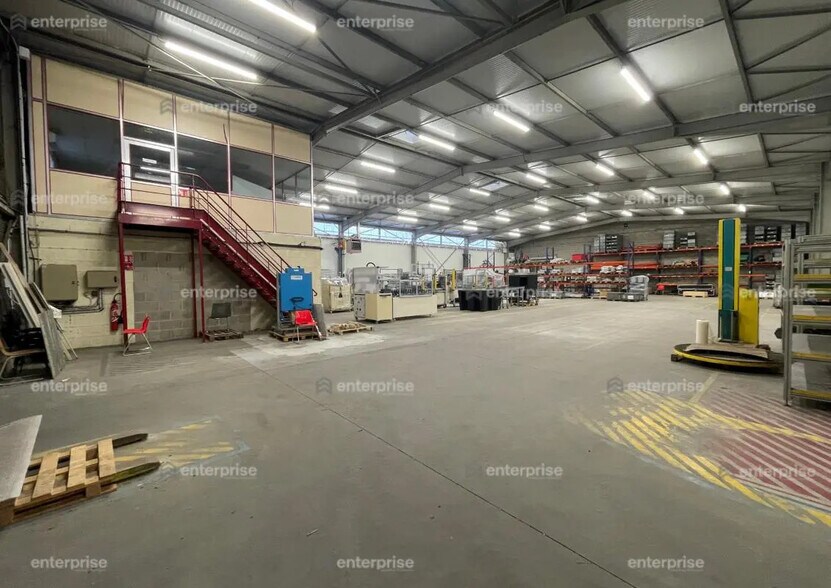 Local d’activités dans Rouvroy à louer - Photo intérieure – Image 1 sur 5